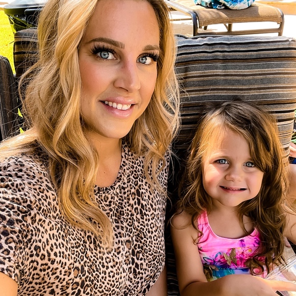 Meet your Posher, Amber - Picture 1 of 1